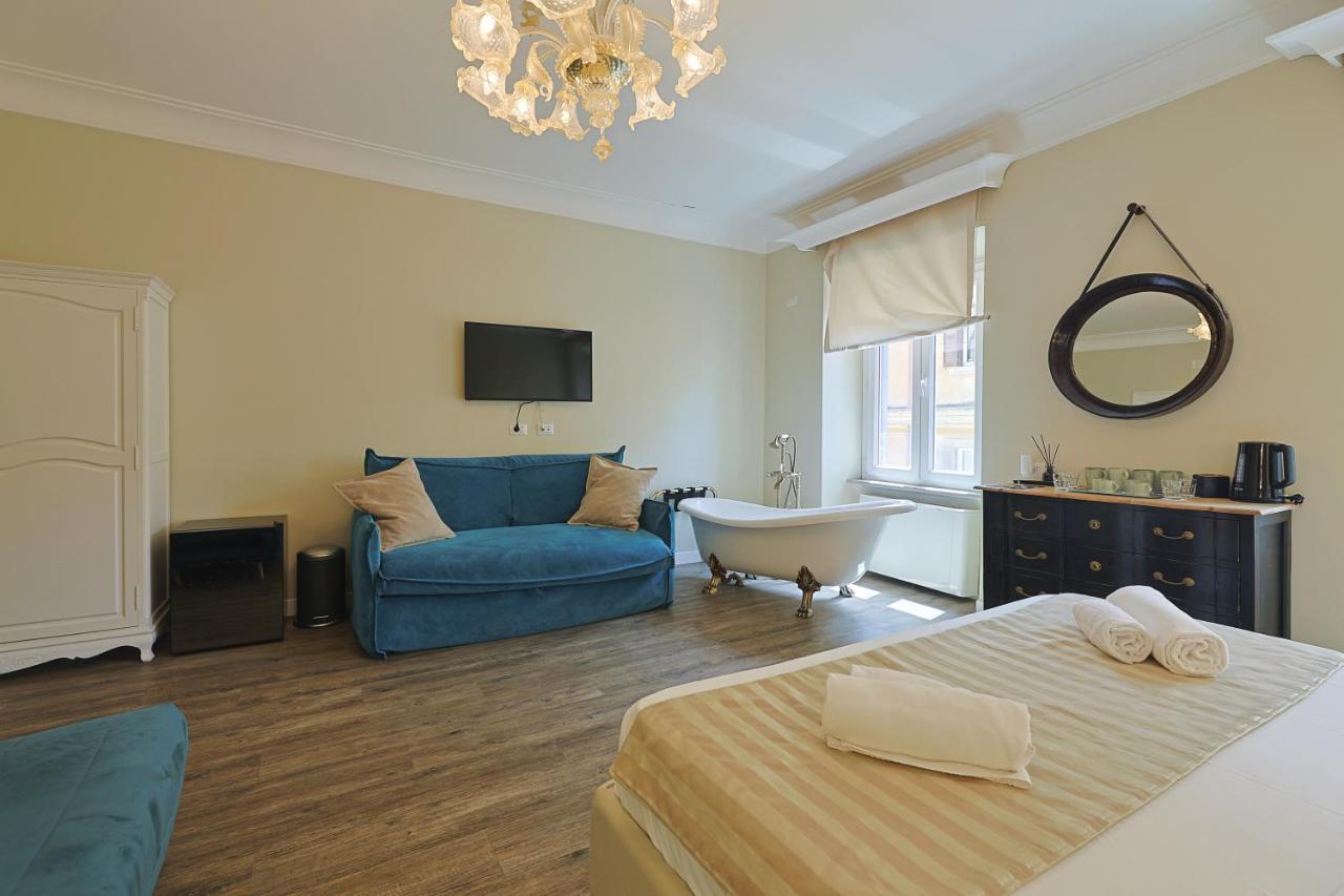 Art House Suites56 Via Del Babuino 56 Roma Esterno foto