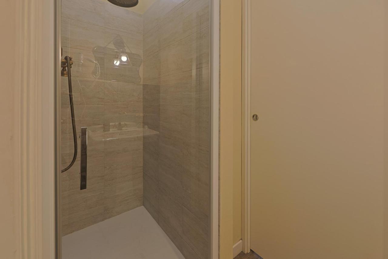 Art House Suites56 Via Del Babuino 56 Roma Esterno foto