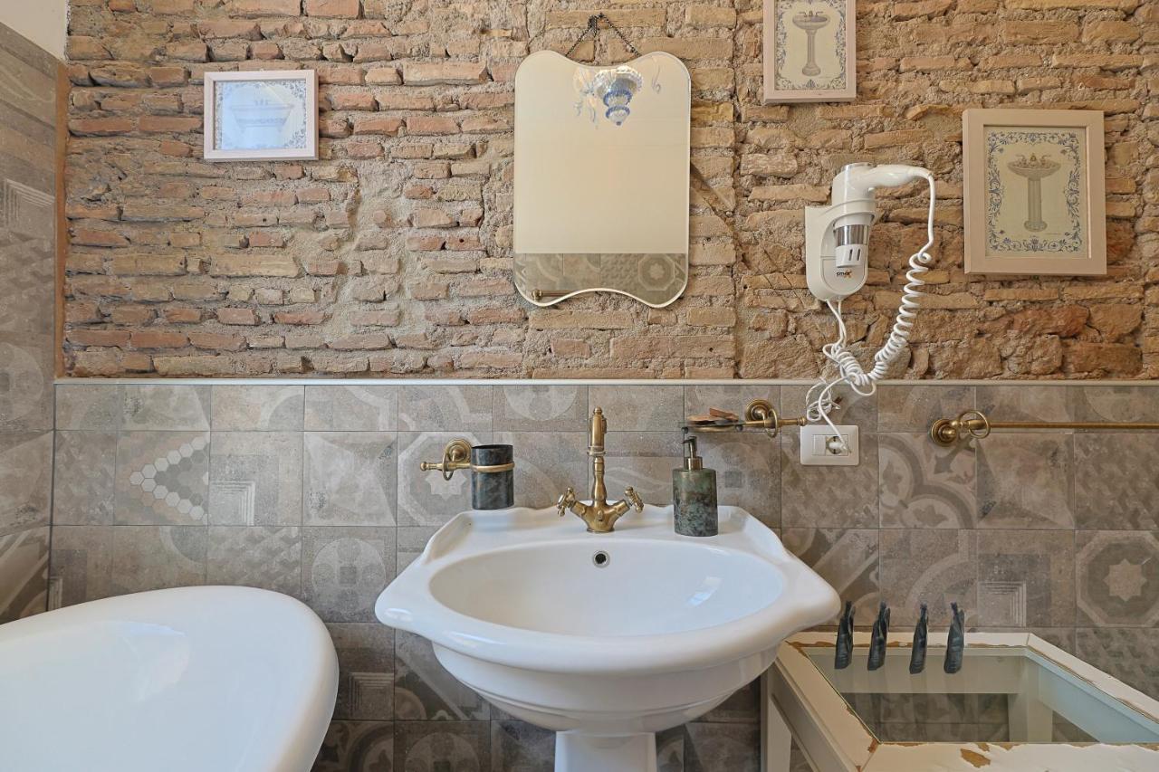 Art House Suites56 Via Del Babuino 56 Roma Esterno foto