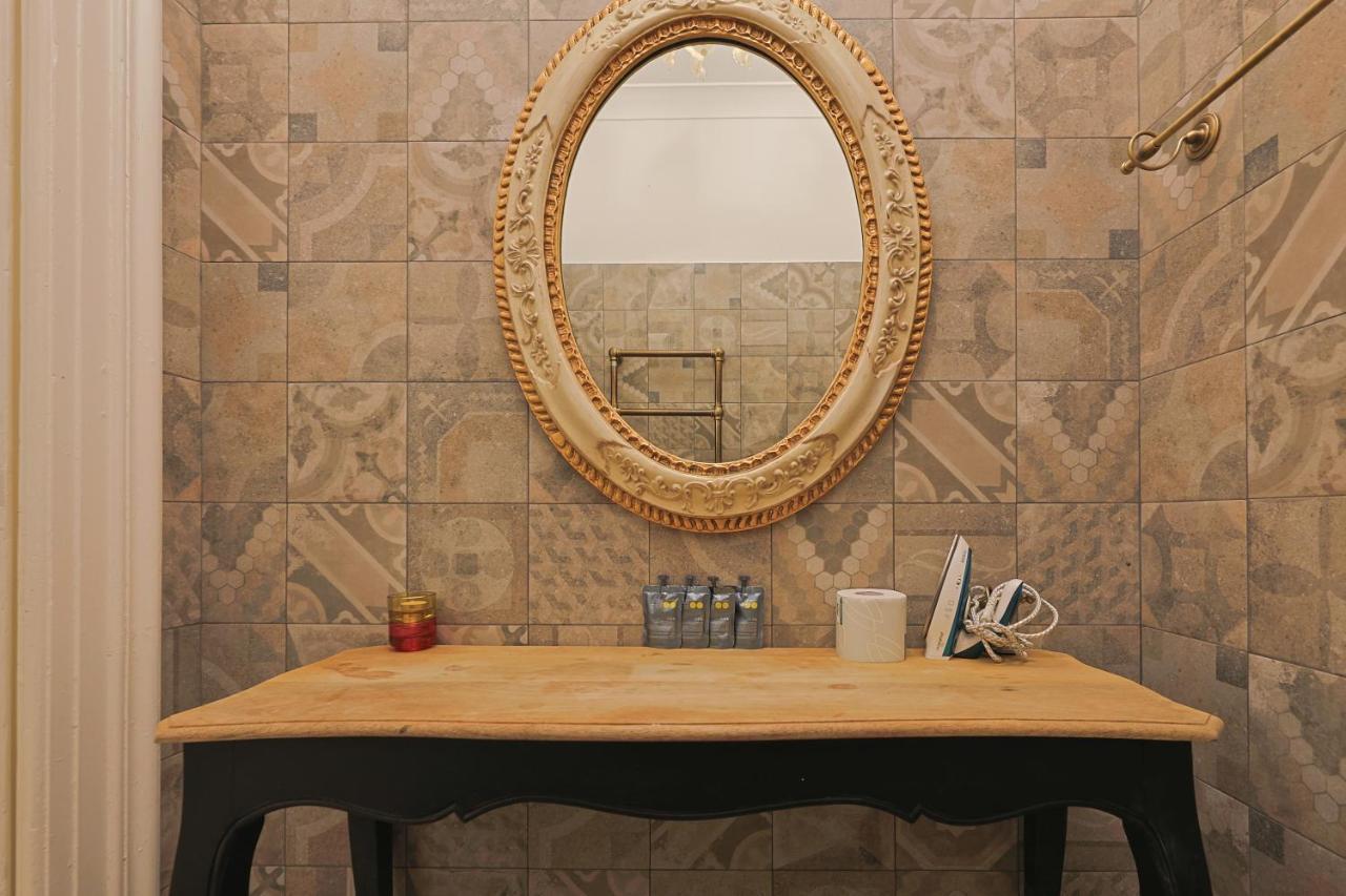 Art House Suites56 Via Del Babuino 56 Roma Esterno foto