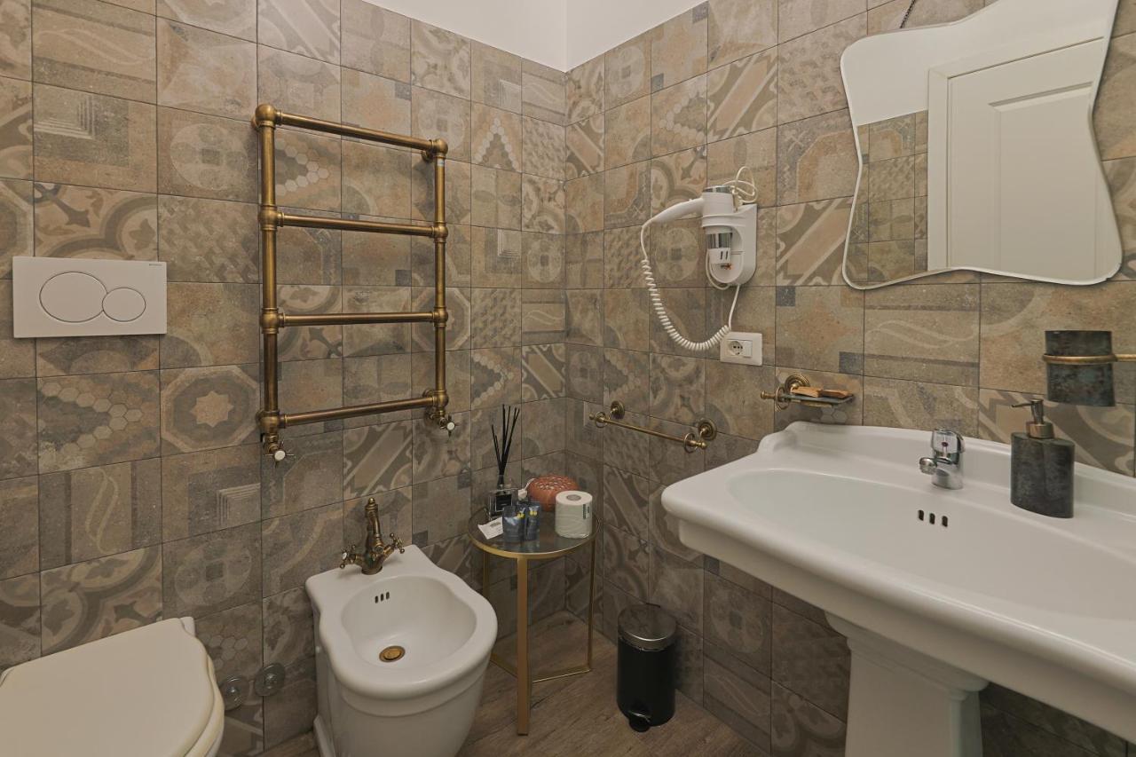 Art House Suites56 Via Del Babuino 56 Roma Esterno foto
