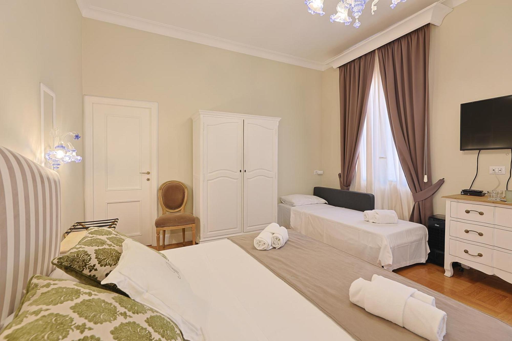 Art House Suites56 Via Del Babuino 56 Roma Esterno foto